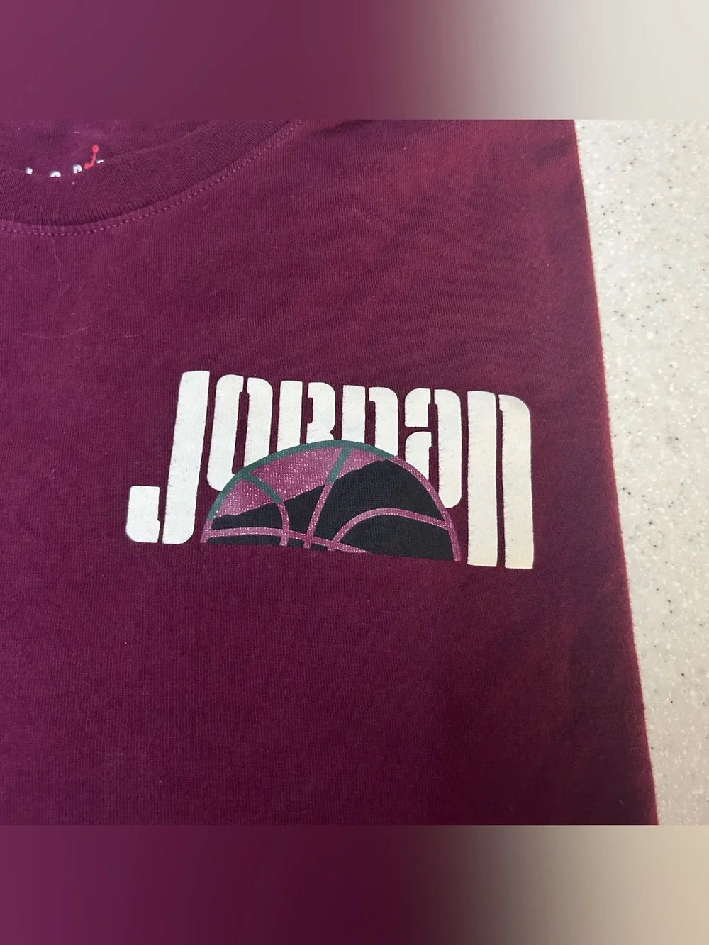 ✨ Jordan Burgundy Basketball Logo Men’s Short Sleeve TShirt Large